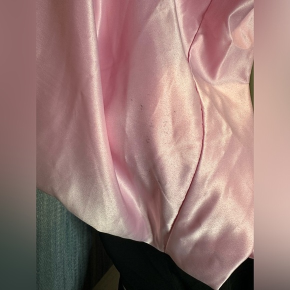 Fashion Nova Black Crop Top with Balloon Pink Sleeves - Picture 4 of 8